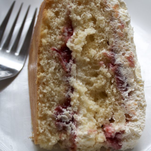 Gluten-free rhubarb cream cake